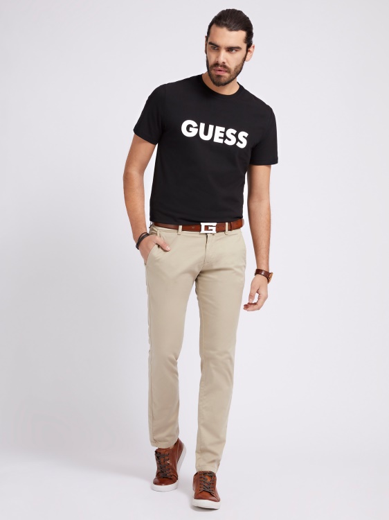 черна тениска с предно лого на Guess