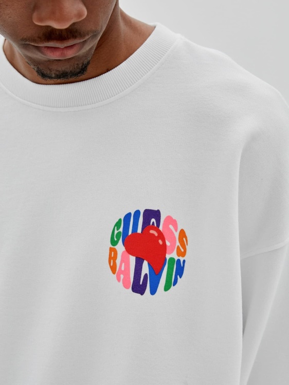 суичър с предно лого Guess