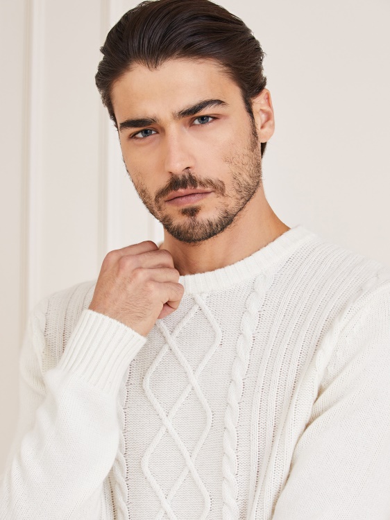 Marciano кашмирен кабелен пуловер крем Guess