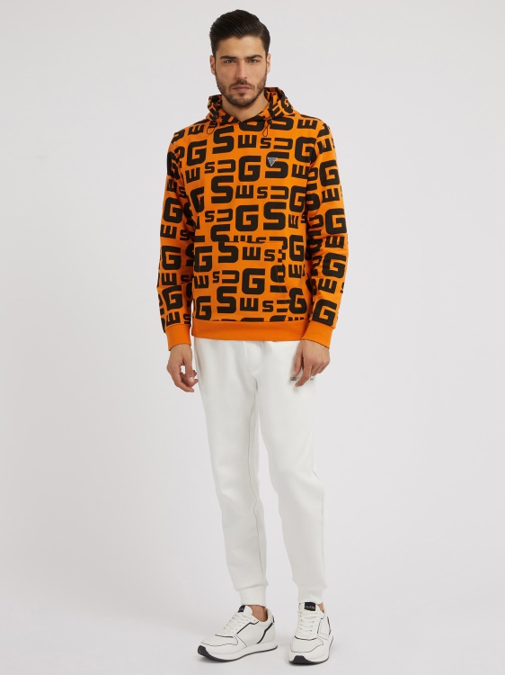 суичър с оранжево лого Guess