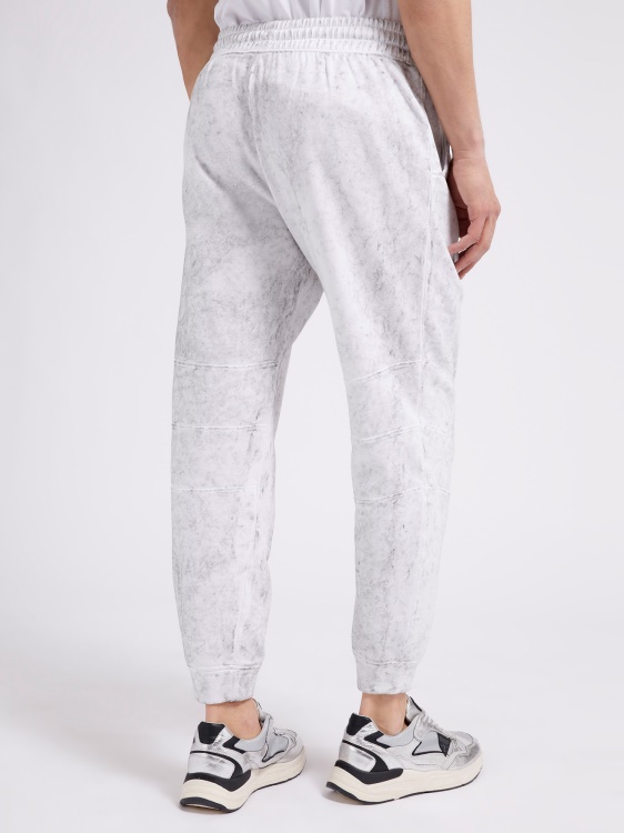 изтъркан панталон бял Guess