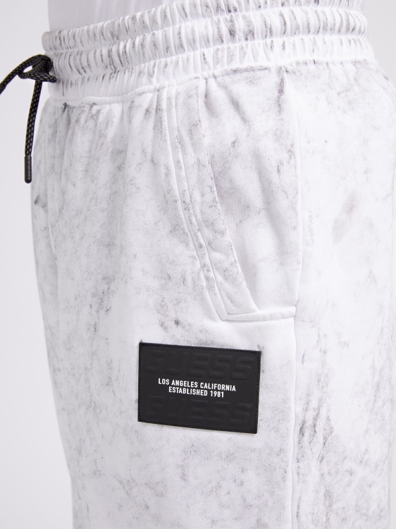 изтъркан панталон бял Guess