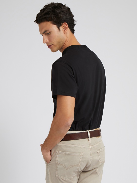 черна тениска Guess Front Patch