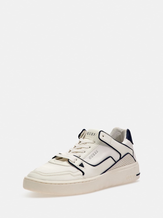 маратонки Verona с ниска кошница Guess бяло