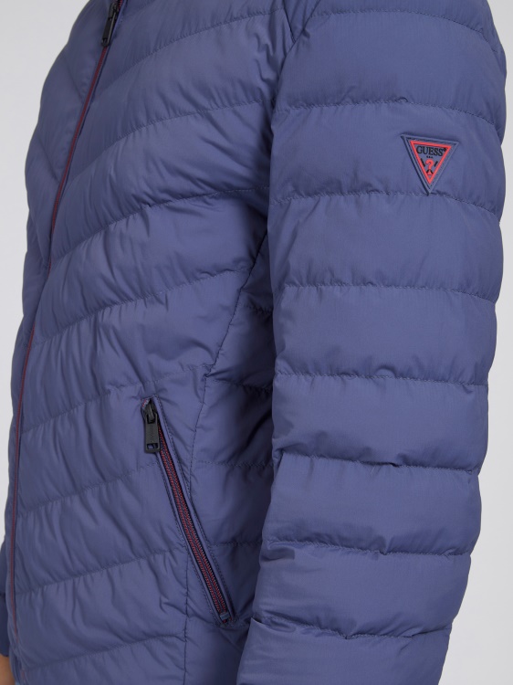 подплатено какво синьо Guess