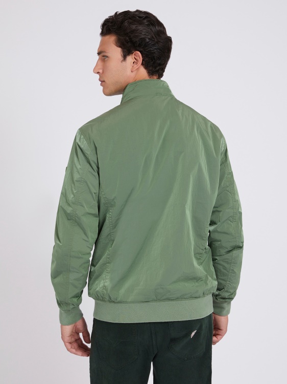технологично бомбардировъчно яке Guess Green