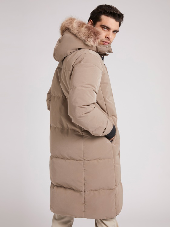 кафяво подплатено пухено яке с качулка Guess