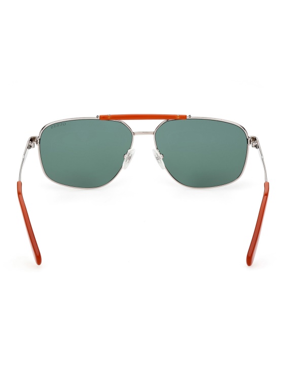 модел слънчеви очила Guess Navigator