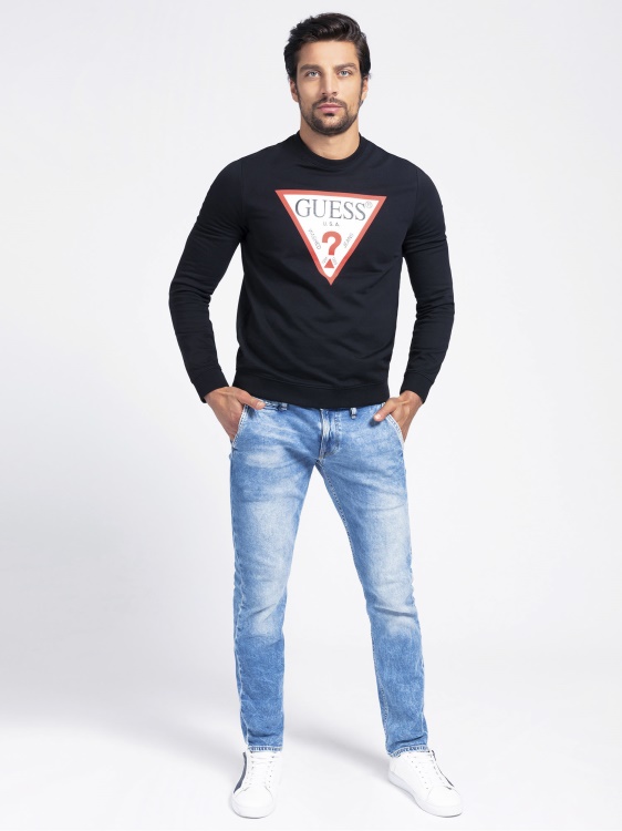 костюм с триъгълно лого черен Guess нова тенденция