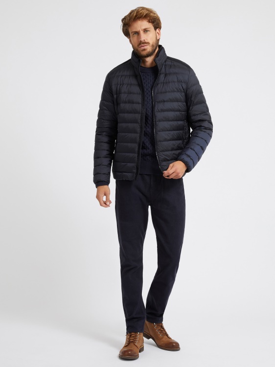 опаковано подплатено яке Guess Blue