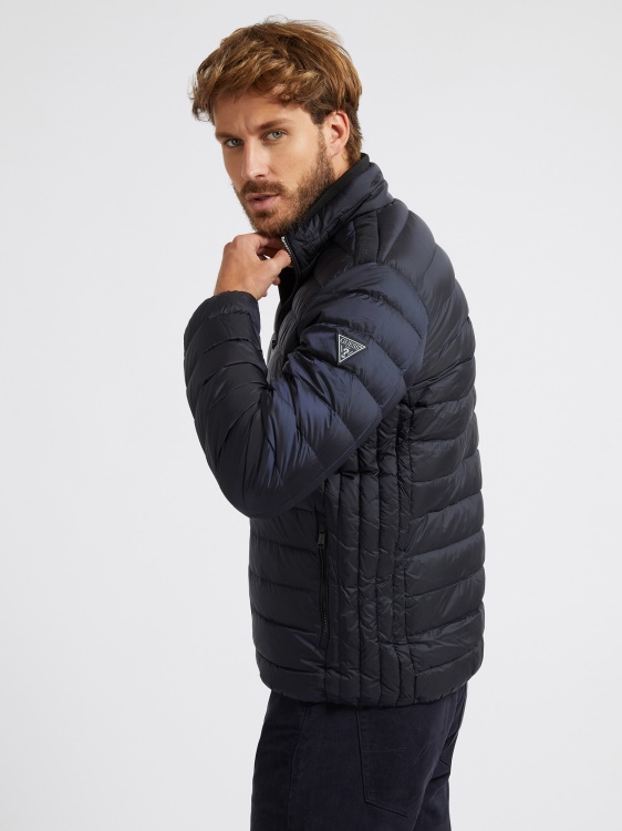 опаковано подплатено яке Guess Blue