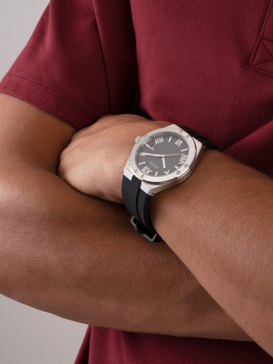 черен силиконов календар часовник Guess