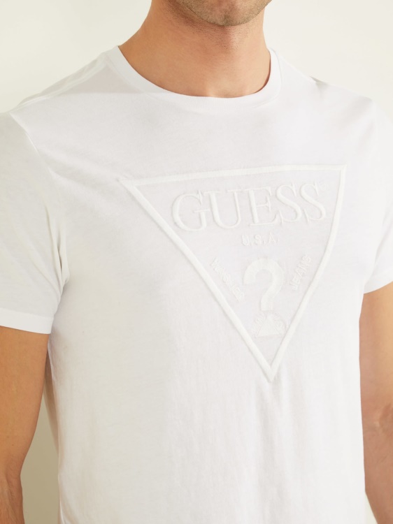 Guess лого триъгълник тениска бяла