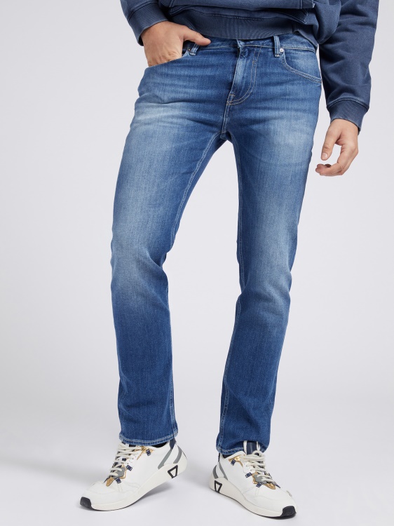 прилепнали дънкови панталони Guess Blue нова тенденция