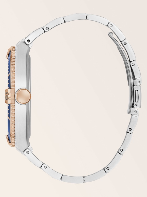 часовник с черен стоманен календар Guess