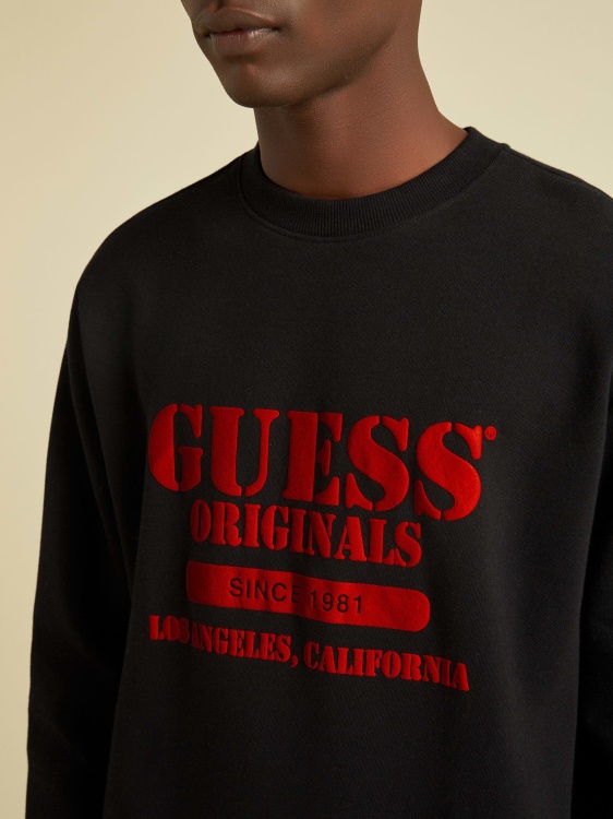 черен суичър с предно лого Guess