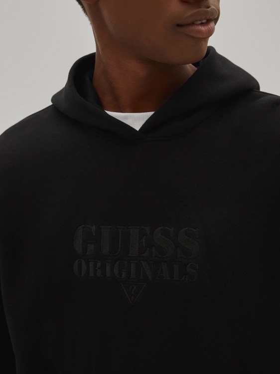 черен суичър с качулка Guess
