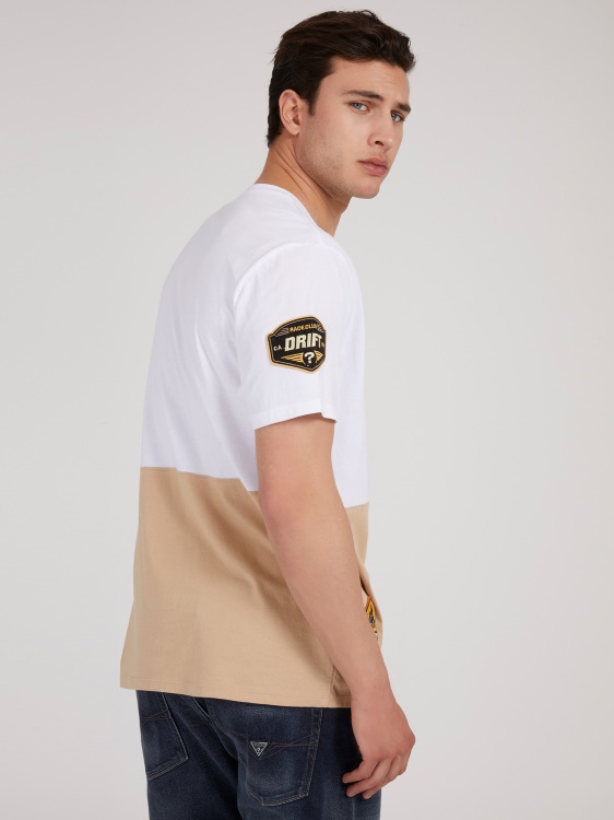 кръпка тениска Guess бяла мулти