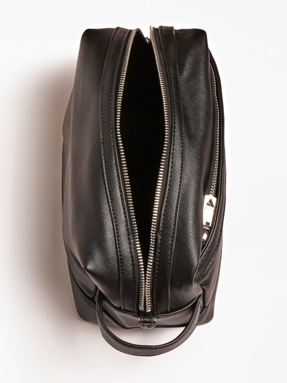 Certosa Saffiano несесер черен Guess