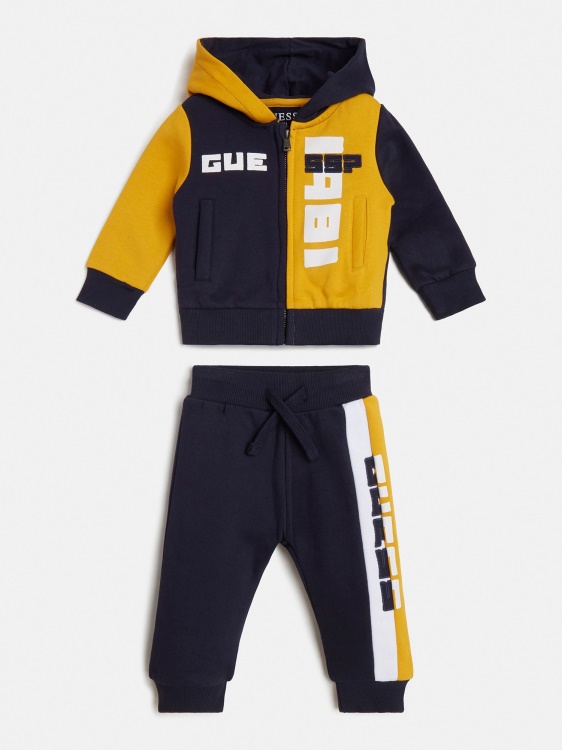 син суичър и комплект панталон Guess