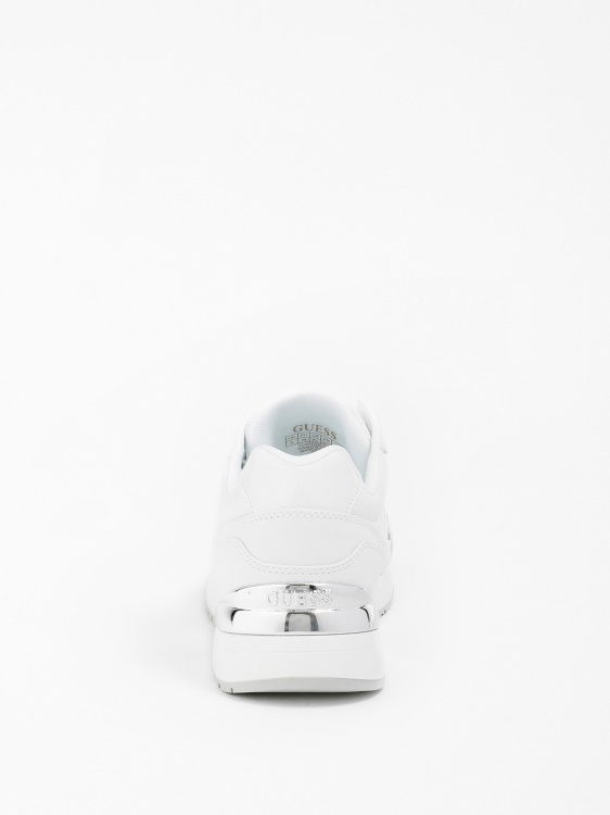 Guess бели обувки за бягане Moxea