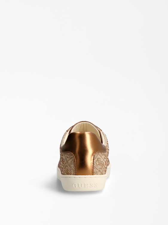 Предложение за маратонки с бежови розалия и кристали