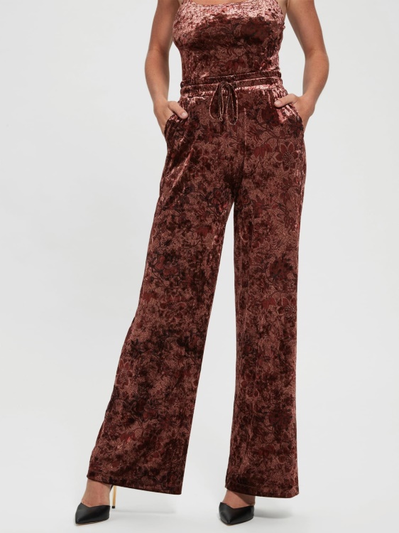 лилав кадифен широк панталон Guess