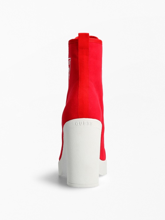 Guess червени скъпоценни триъгълни ботуши с лого на глезена