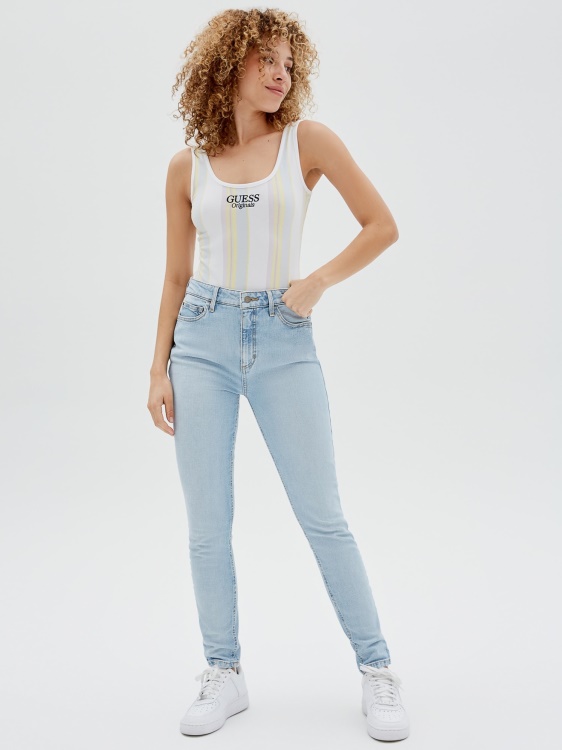 Guess бяло раирано тяло с много предно лого