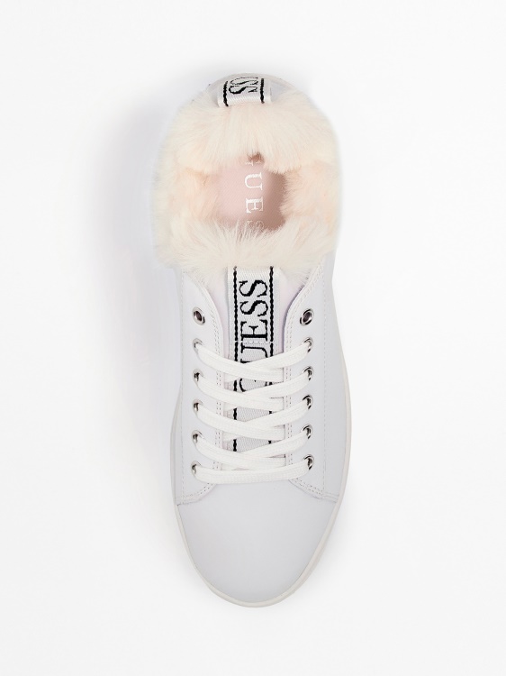 маратонки с нитове от изкуствена кожа, бели Guess