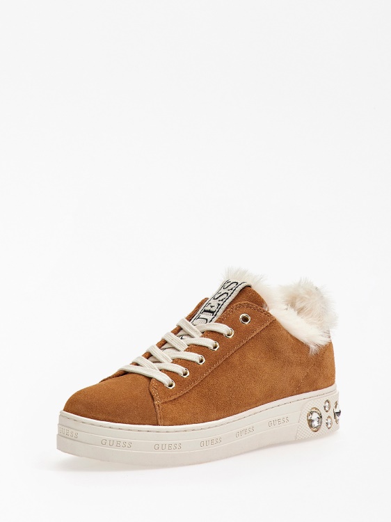 велурени маратонки с нитове Guess бежово