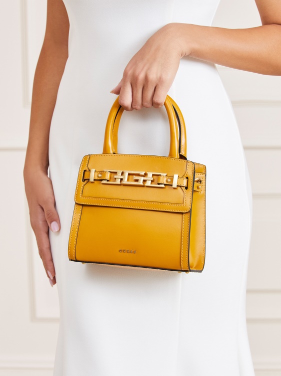 мини чанта Cristina от естествена кожа, жълто Guess