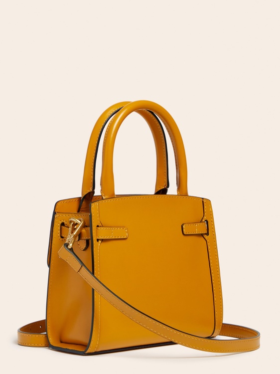 мини чанта Cristina от естествена кожа, жълто Guess