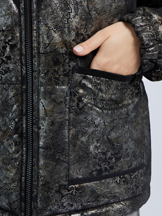 черен пуф от естествена кожа Guess