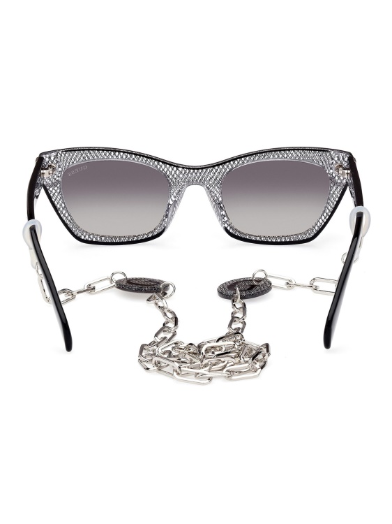 черен модел слънчеви очила Guess котешко око