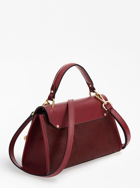 червена чанта от естествена кожа Guess