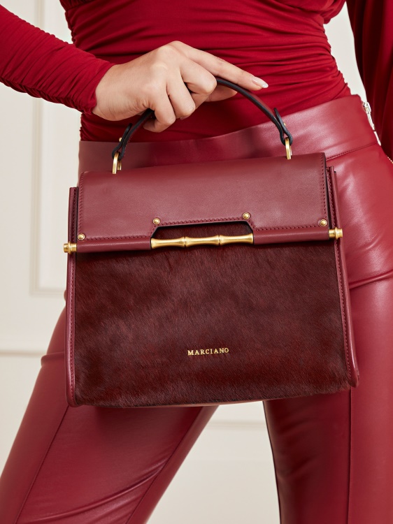 червена дамска чанта Guess Alia от истинска кожа