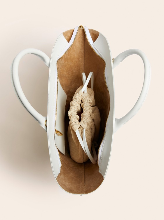 бяла дамска чанта от естествена кожа Jary Guess