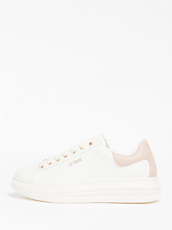 Guess бели маратонки от смесена кожа Vibo