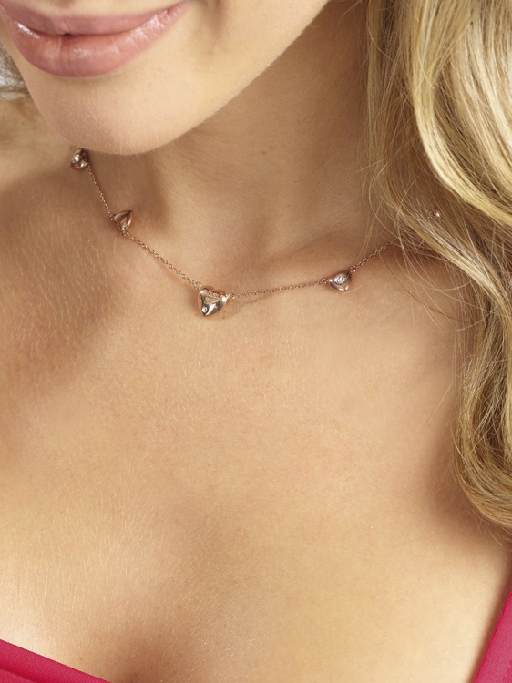 Guess-is-for-lovers-гердан от розово злато