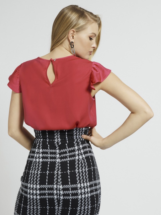 Guess горнище с волани от розов сатен