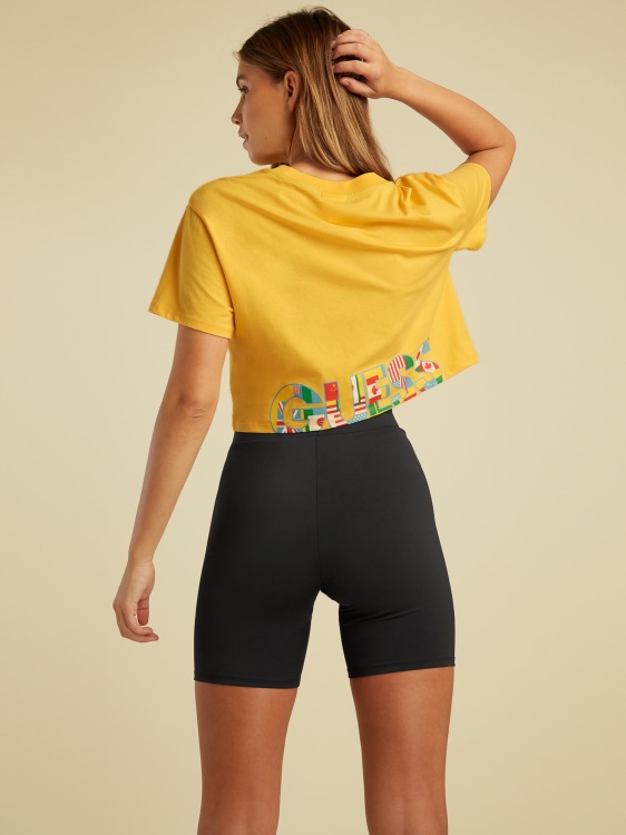 лого на Guess, предно изрязване, жълто