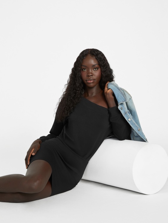 Marti рокля с отворени рамена джет черно Guess