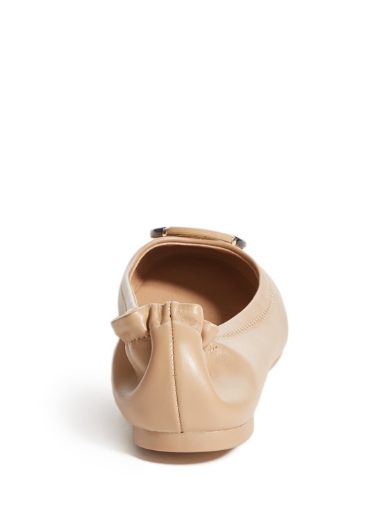 балетни апартаменти с лого Tan Guess Senna