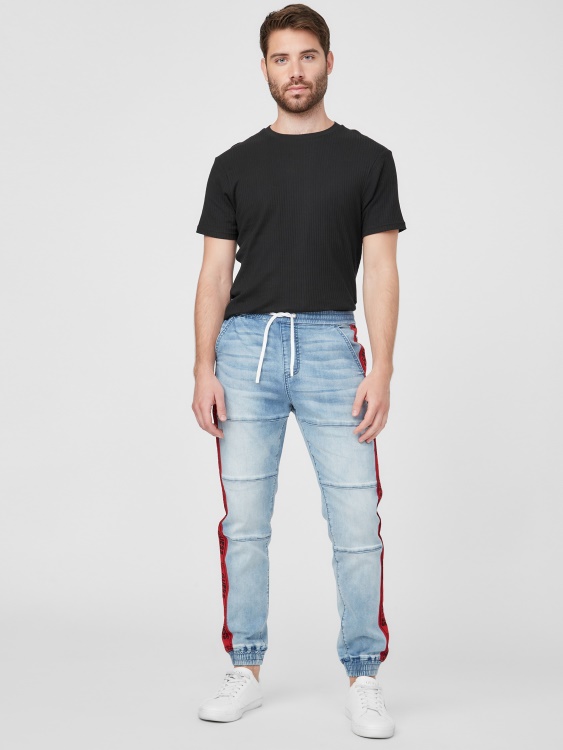 леки изпирани дънкови панталони еко Tyler Guess