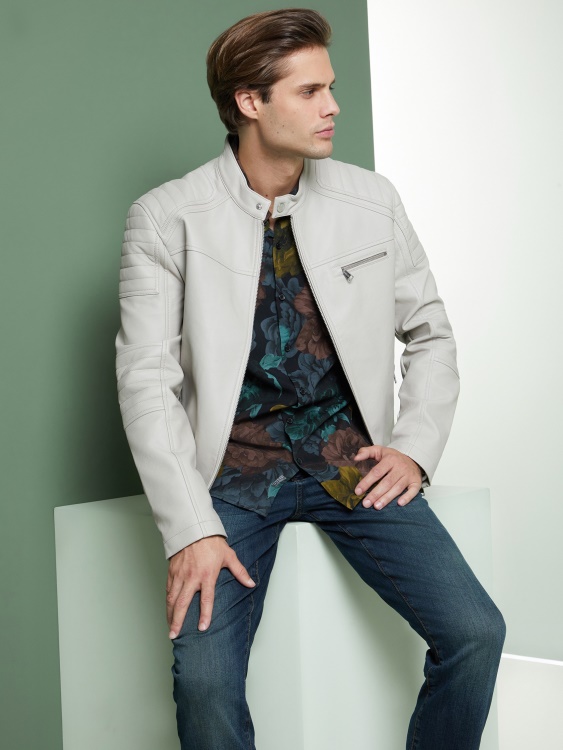 винтидж бяло яке Guess Daniel от изкуствена кожа