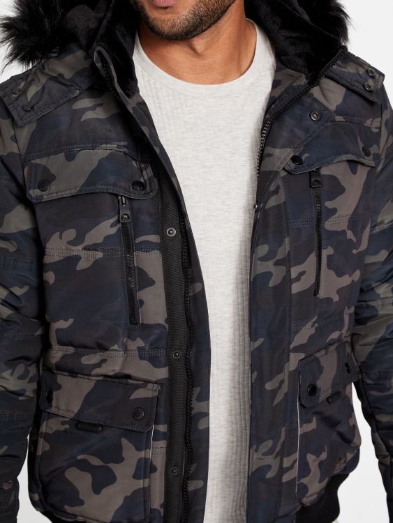 Guess Camo Puffy Yak Dustin