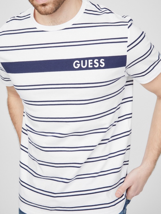 Guess чисто бяла тениска на райета Peter