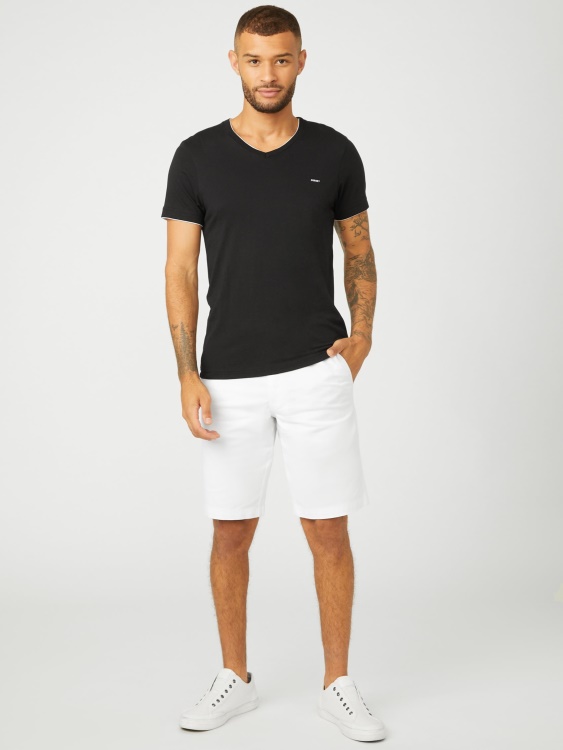 чисти бели къси панталони с плоска предна част