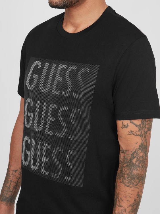 Guess черна тениска с череп